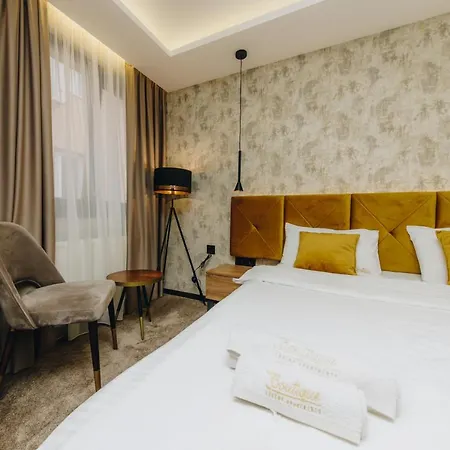 アパート Boutique Luxury クラグイェヴァツ