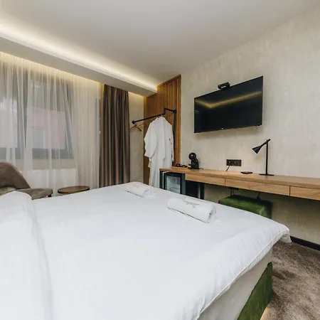 Boutique Luxury كراغوييفاك