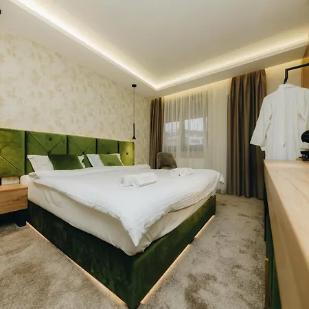 アパート Boutique Luxury クラグイェヴァツ