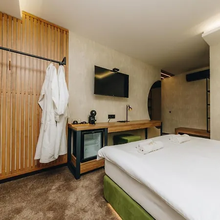 アパート Boutique Luxury クラグイェヴァツ