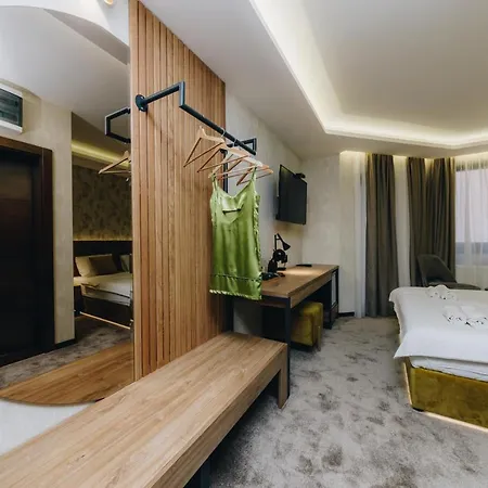 Boutique Luxury * كراغوييفاك