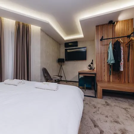 Boutique Luxury كراغوييفاك